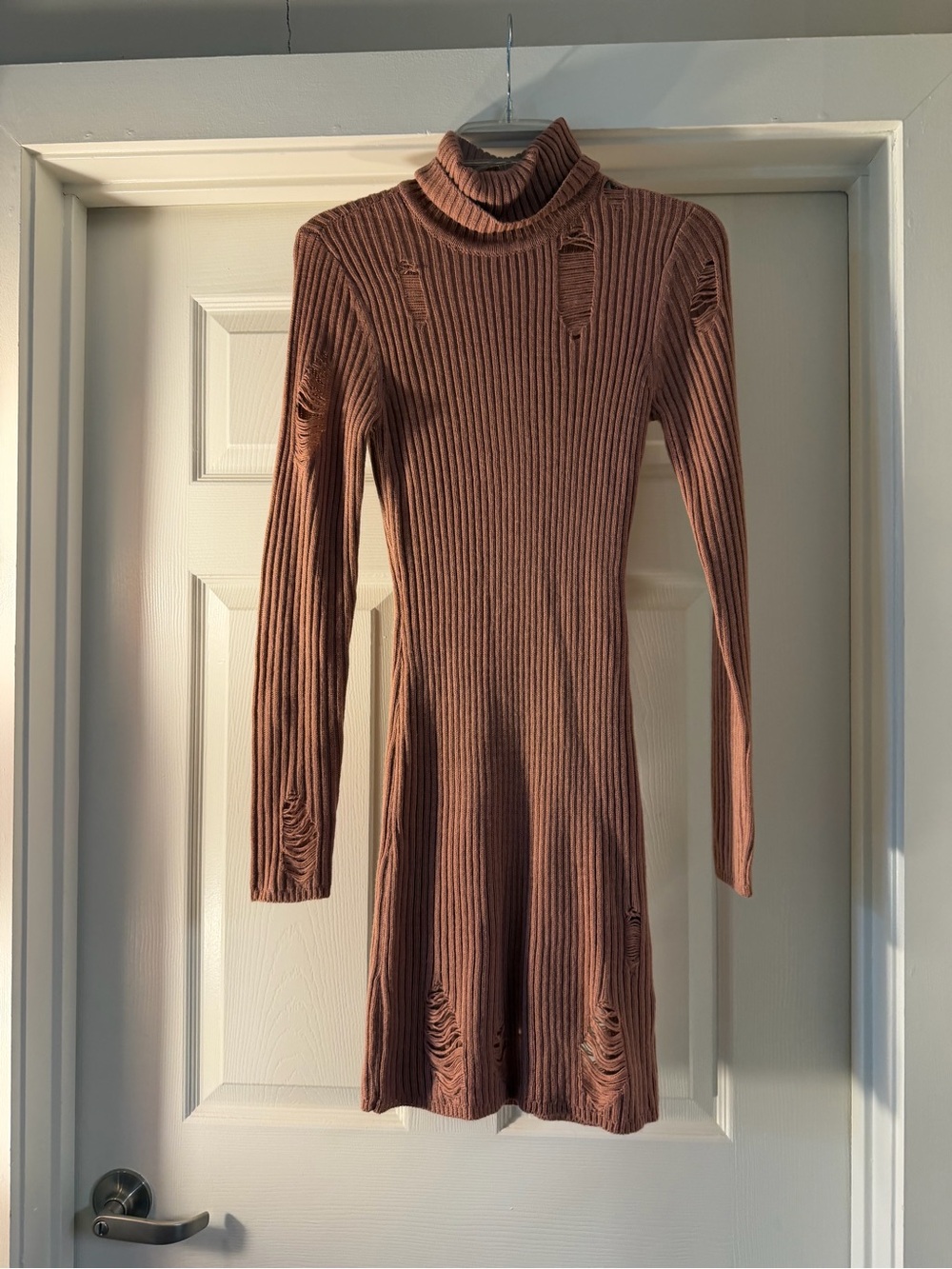 Ribbed Distressed Turtleneck Long-Sleeve Dress in Dusty Rose